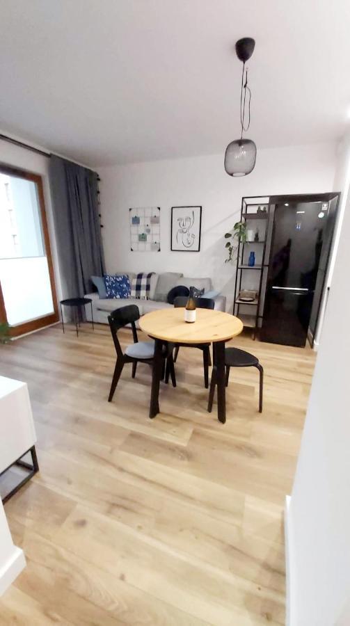 Апартаменты Apartament Zajezdnia Wrzeszcz Гданьск Экстерьер фото